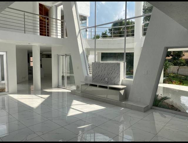 3 BEDROOM HOUSE FOR SALE IN DAINFERN GOLF ESTATE